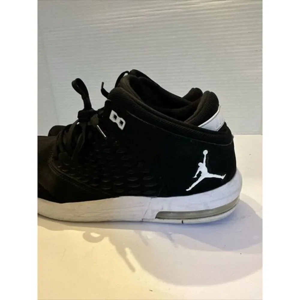 Jordan preowned euc